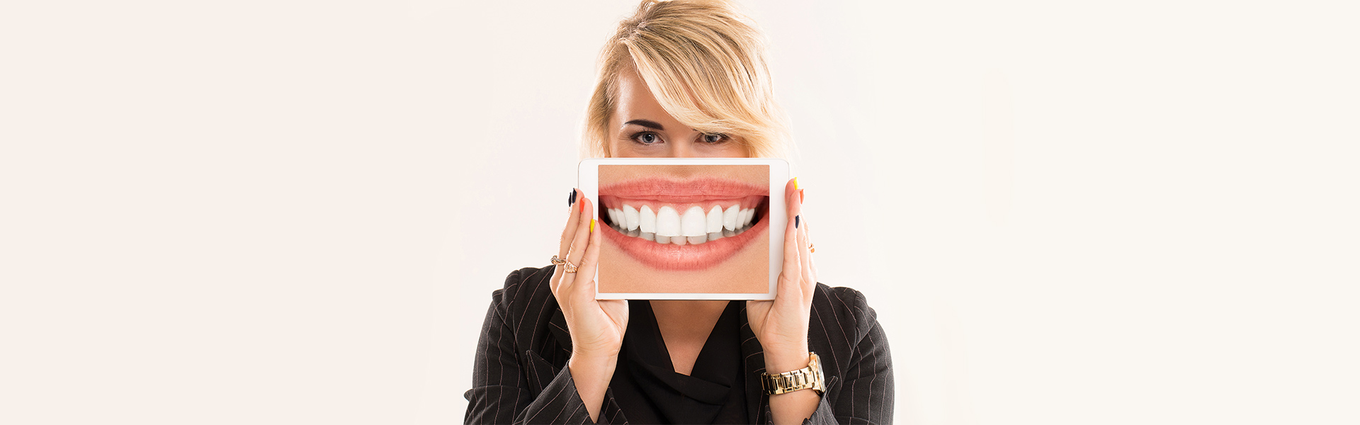 5 Signs You May Need Teeth Whitening in Fountain Valley, CA